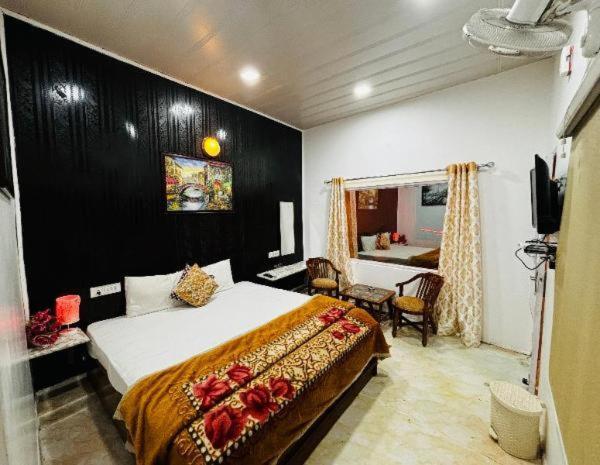Hotel Solan Regency Zewnętrze zdjęcie